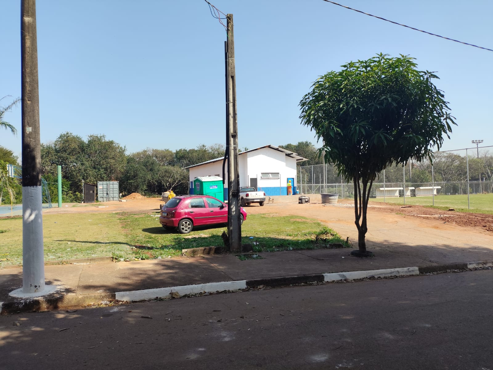 Prefeitura de Hortolândia reforça trabalho para construção do vestiário do Campo da Mina